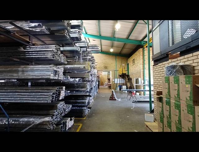 INDUSTRIAL PROPERTY TO RENT IN HENNOPSPARK